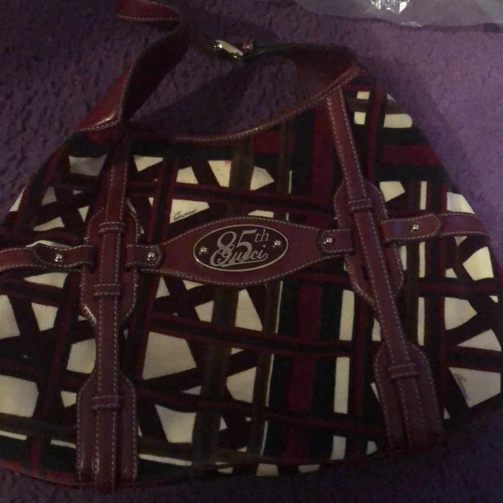 Selling Gucci bag with matching wedge shoes